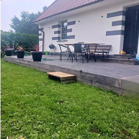 Dom Na Gwarnej * Oslonin