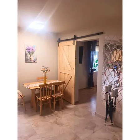 Holiday home Dom Na Gwarnej *