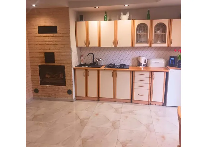 Holiday home Dom Na Gwarnej Oslonin